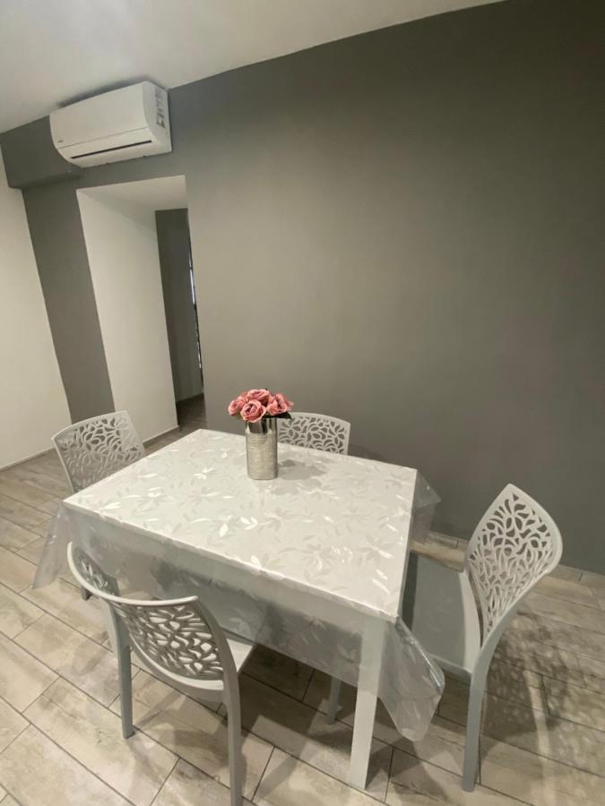 Casa Vacanze Figurelle Наполи Екстериор снимка